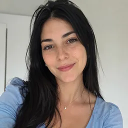 Lucía T.
